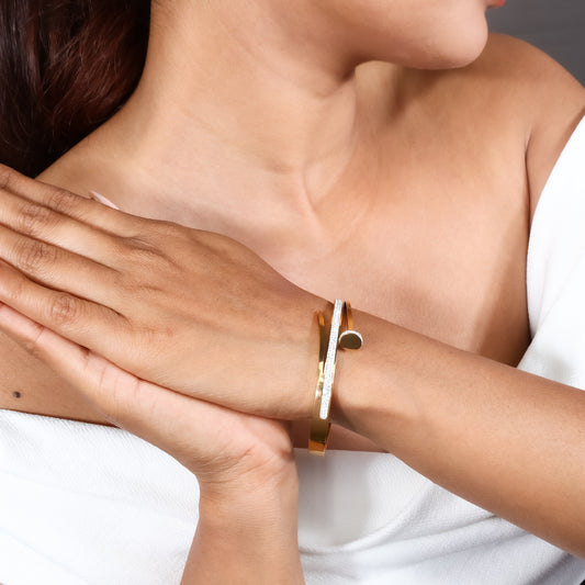 Blade Luxe Bangle