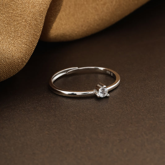 Elegant Solitaire Zircon Ring
