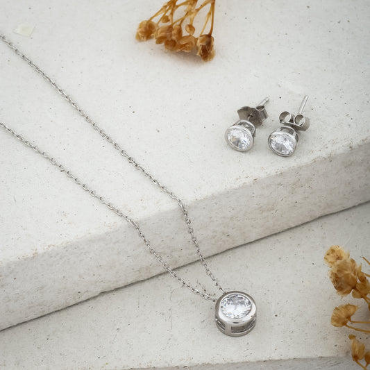 Nova Round Solitaire Set