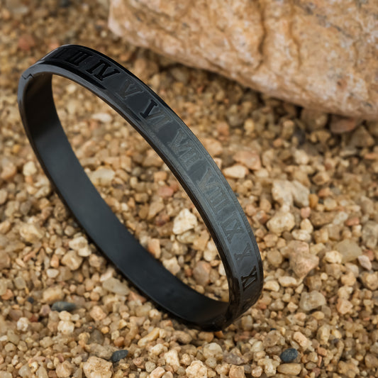 Timeless Roman Bangle - Midnight Black