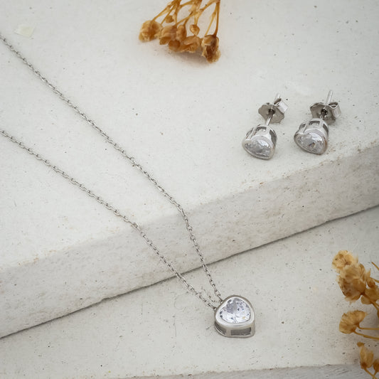 Amora Heart Solitaire Set
