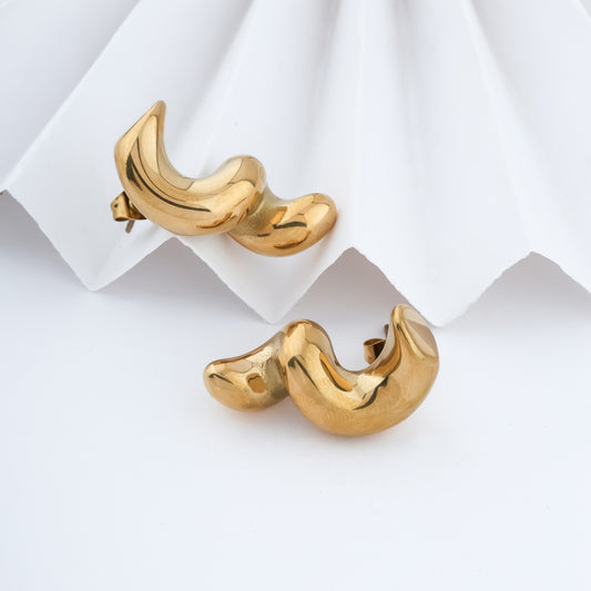 Wave of Elegance: The Seraphina Earrings